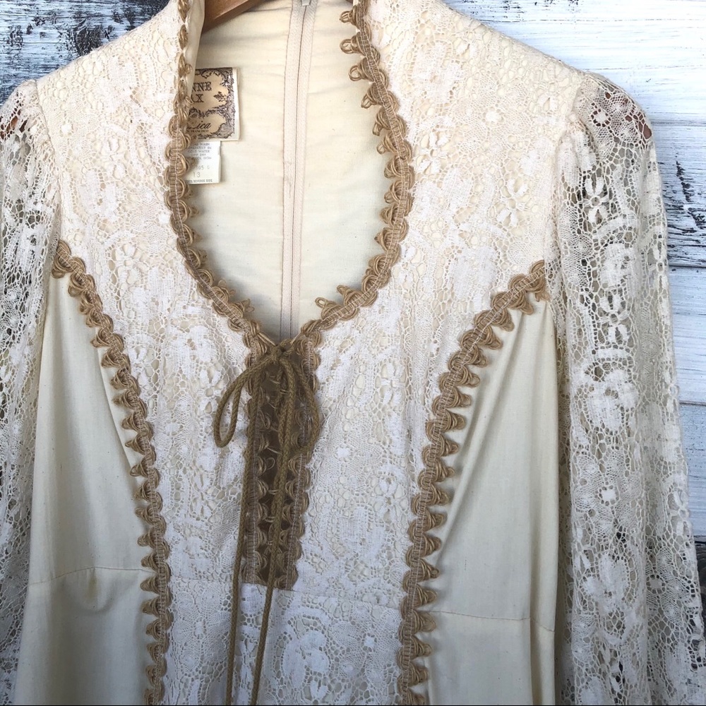 SOLD Gunne Sax Ivory Lace Gown (Updated) - Picture 4 of 14